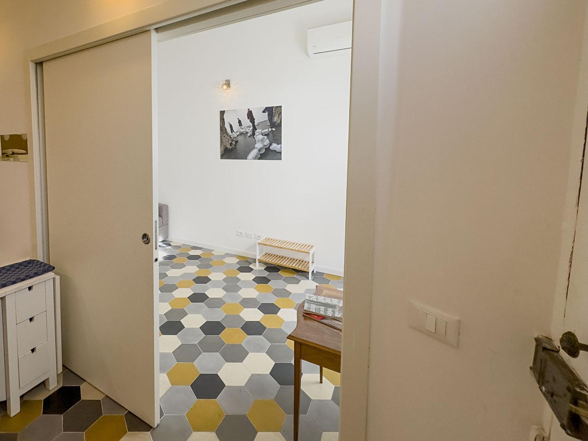 Eclectic In Trendy San Lorenzo Apartamento Roma